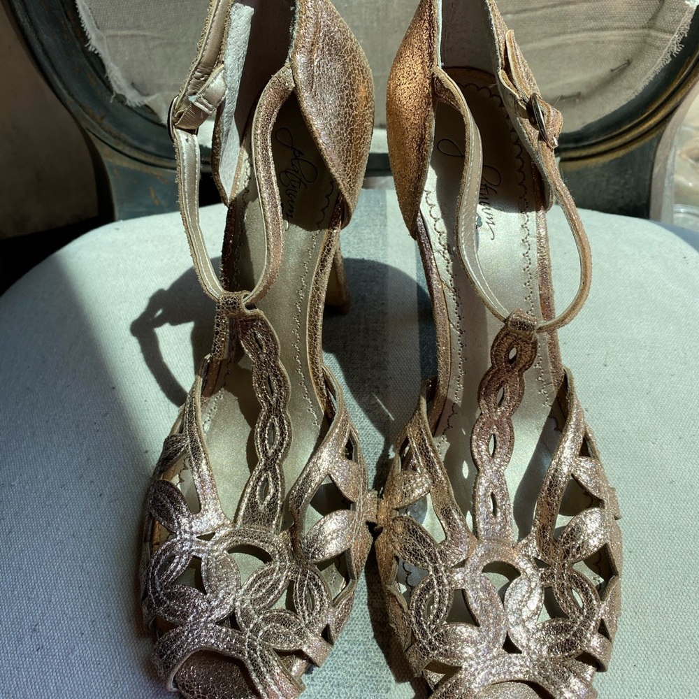 Retro Rose Gold Heels